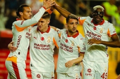 Bir döndü tam döndü