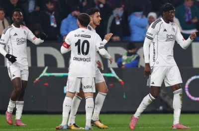 Beşiktaş'ın liderleri: Cerny ve El Bilal Toure