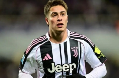 Kenan Yıldız Juventus efsanesi ile bir arada