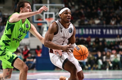 TOFAŞ-Trapani Shark: 99-93 (MAÇ SONUCU)