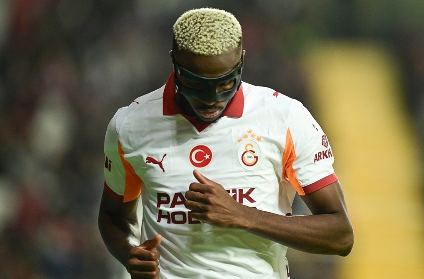 Osimhen'in oyun karakteri bu: Rakip ceza sahasını seviyor