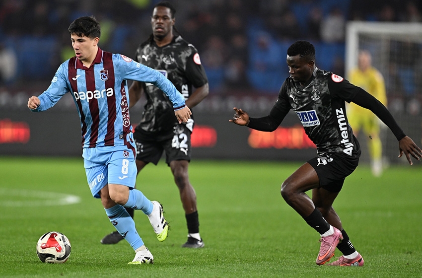 Trabzonspor-Alanyaspor:0-1 (MAÇ SONUCU)