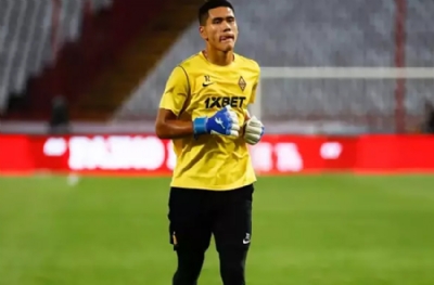 Beşiktaş'tan sürpriz kaleci hamlesi: Kazak eldiven listede!