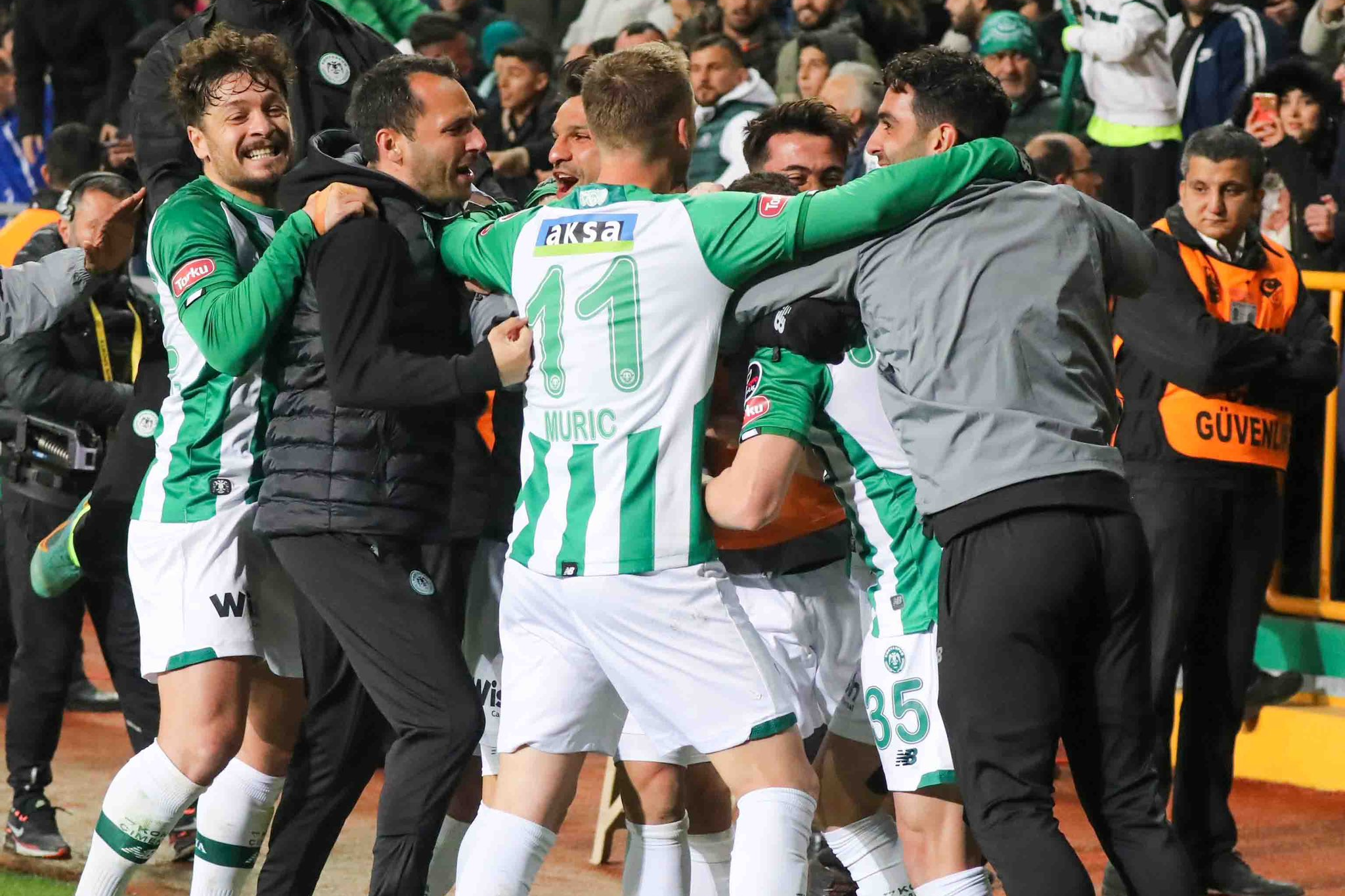 Konyaspor'dan bomba Galatasaray paylaşımı!