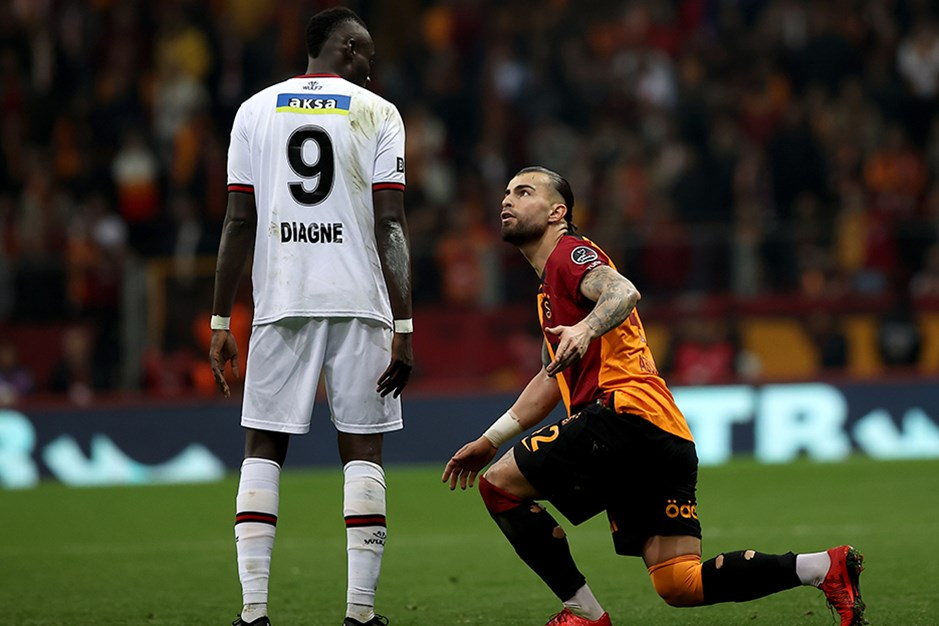 Mbaye Diagne'de Abdülkerim Bardakcı'ya gönderme: